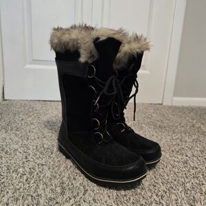 Target Black Faux-Fur Lace-Up Winter Boots
